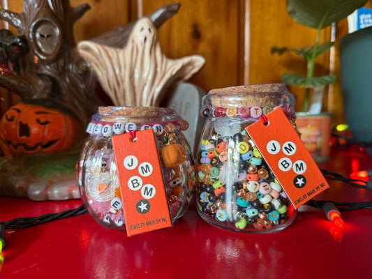 Jewelry Made By Me Halloween Kit
